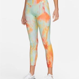 NWT Nike Epic Luxe Mid Rise 7/8 Pocket Running Leggings